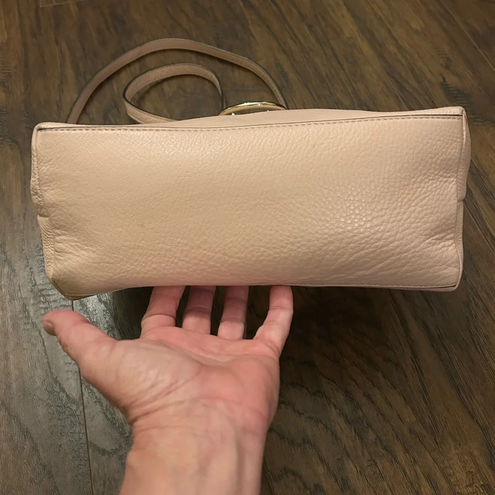 Vince Camuto Chic Plum Flap Snap Leather Crossbody Bag in Cameo Rose - Picture 3 of 12